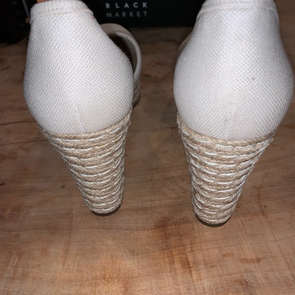 Michael Kors Wedges - Picture 3 of 6